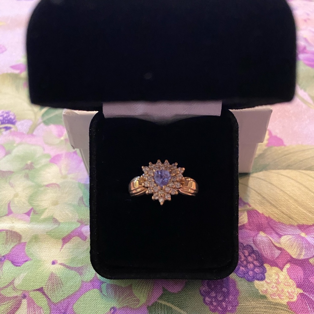 14k yellow gold tanzanite and diamond ring